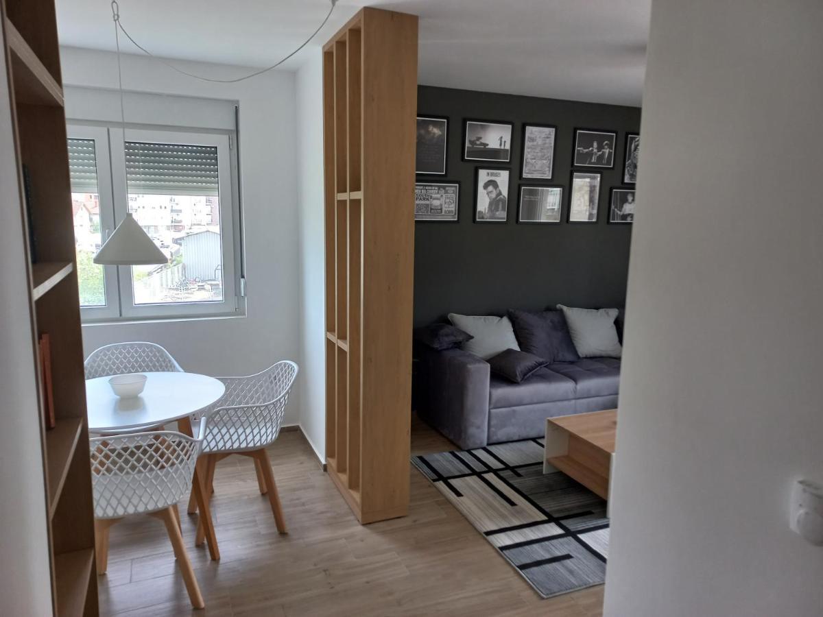 Lovely One Bedroom Apartment Ub Bagian luar foto