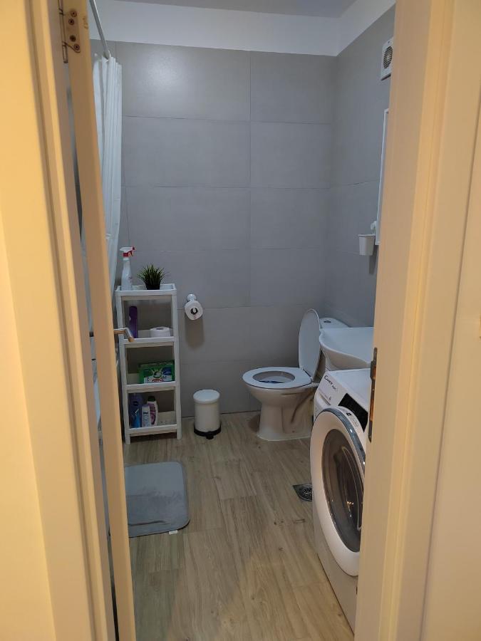 Lovely One Bedroom Apartment Ub Bagian luar foto