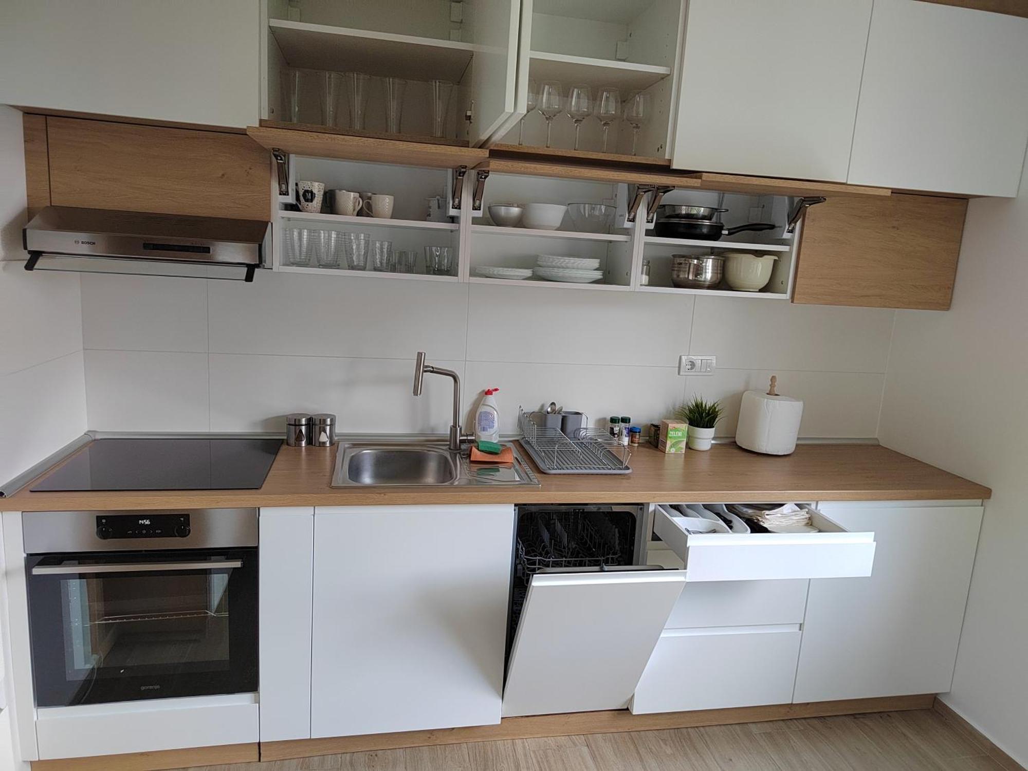 Lovely One Bedroom Apartment Ub Bagian luar foto